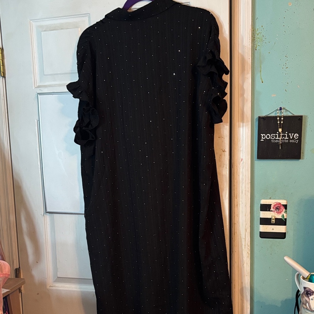 NWT Black Button-Front Women’s Dress with Subtle Gem Detail Size XL - Picture 6 of 6